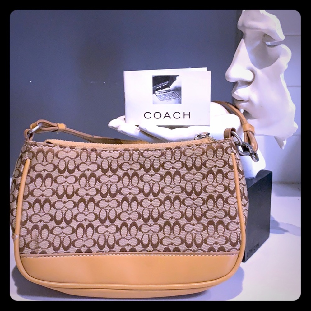 Authentic vintage coach purse 🌹